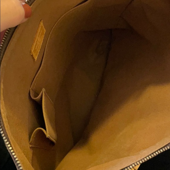 Louis Vuitton GM Odeon - Picture 9 of 15